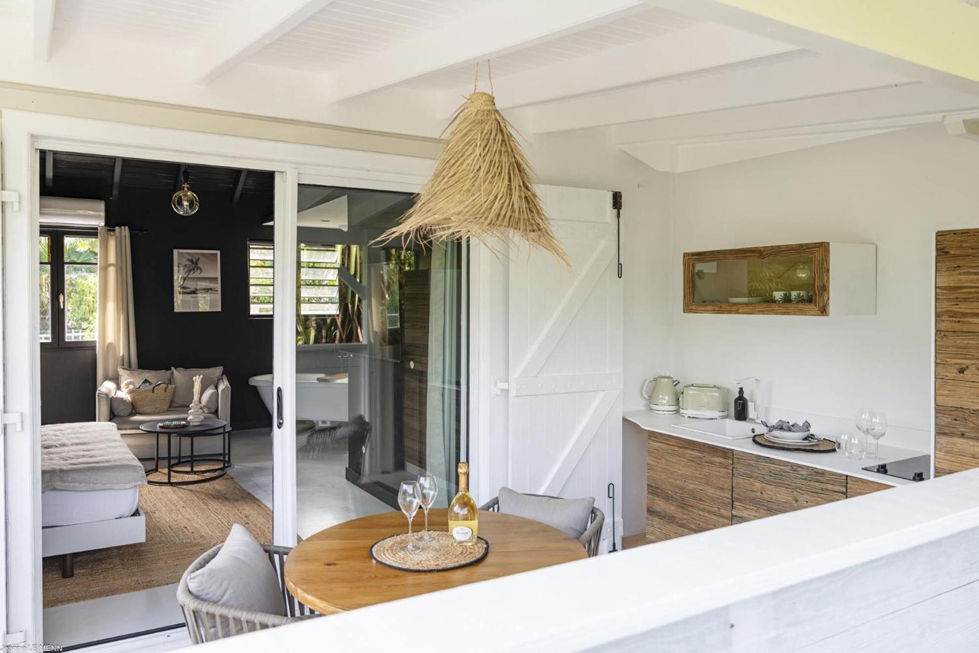 Pomme Cannelle Luxury Suites & Spa Orient Bay Eksteriør billede