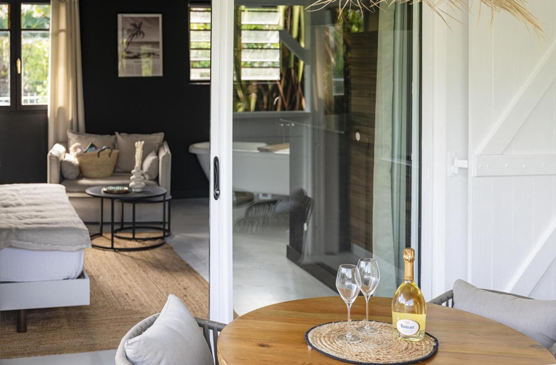 Pomme Cannelle Luxury Suites & Spa Orient Bay Eksteriør billede
